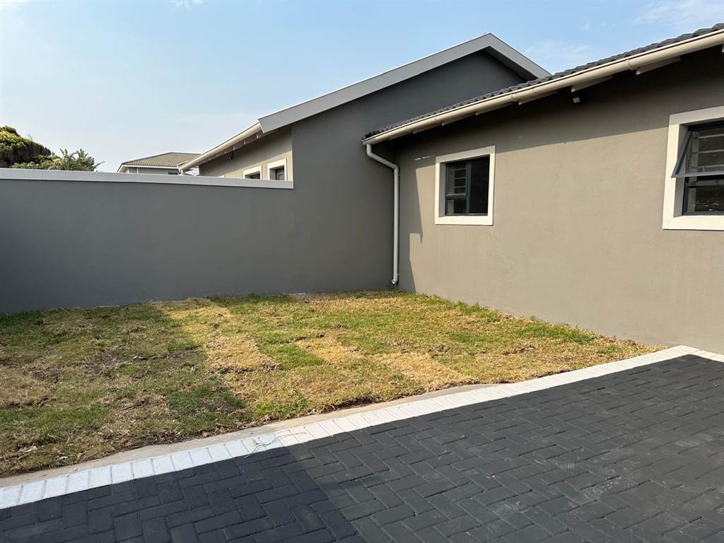 2 Bed Apartment to rent in Bluewater Bay RR4209823 Private Property