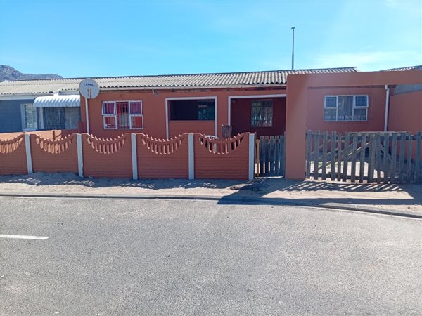 4 Bed House in Sea Winds