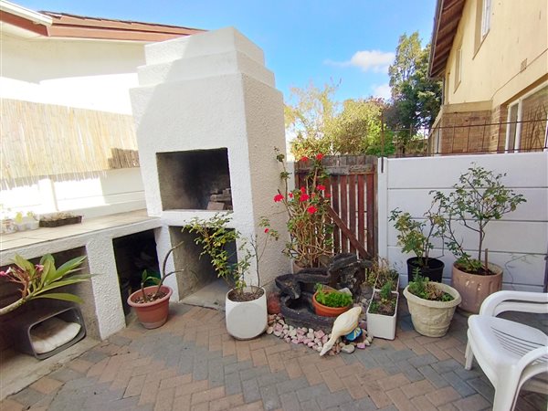 3 Bed Apartment in Glenhaven