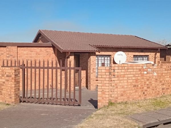 2 Bedroom House 2 Bedroom House