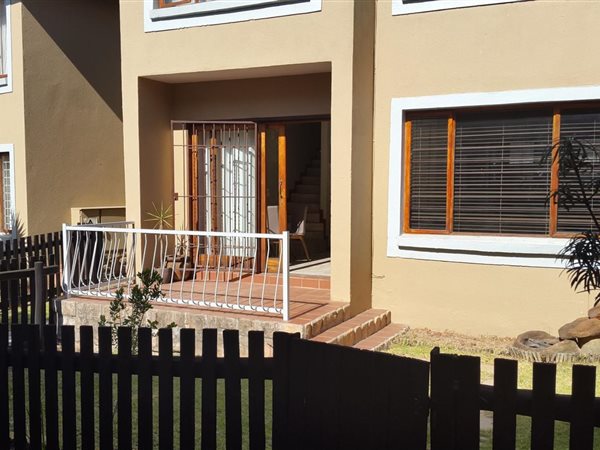 2 Bedroom Townhouse 2 Bedroom Townhouse