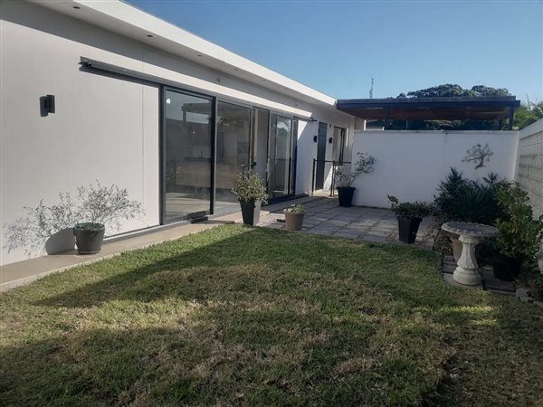 2 Bedroom House 2 Bedroom House