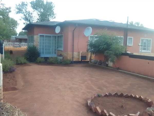 3 Bedroom House 3 Bedroom House
