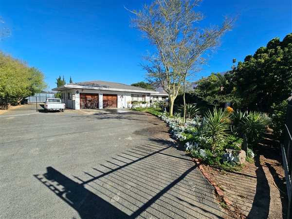 3 Bedroom House 3 Bedroom House