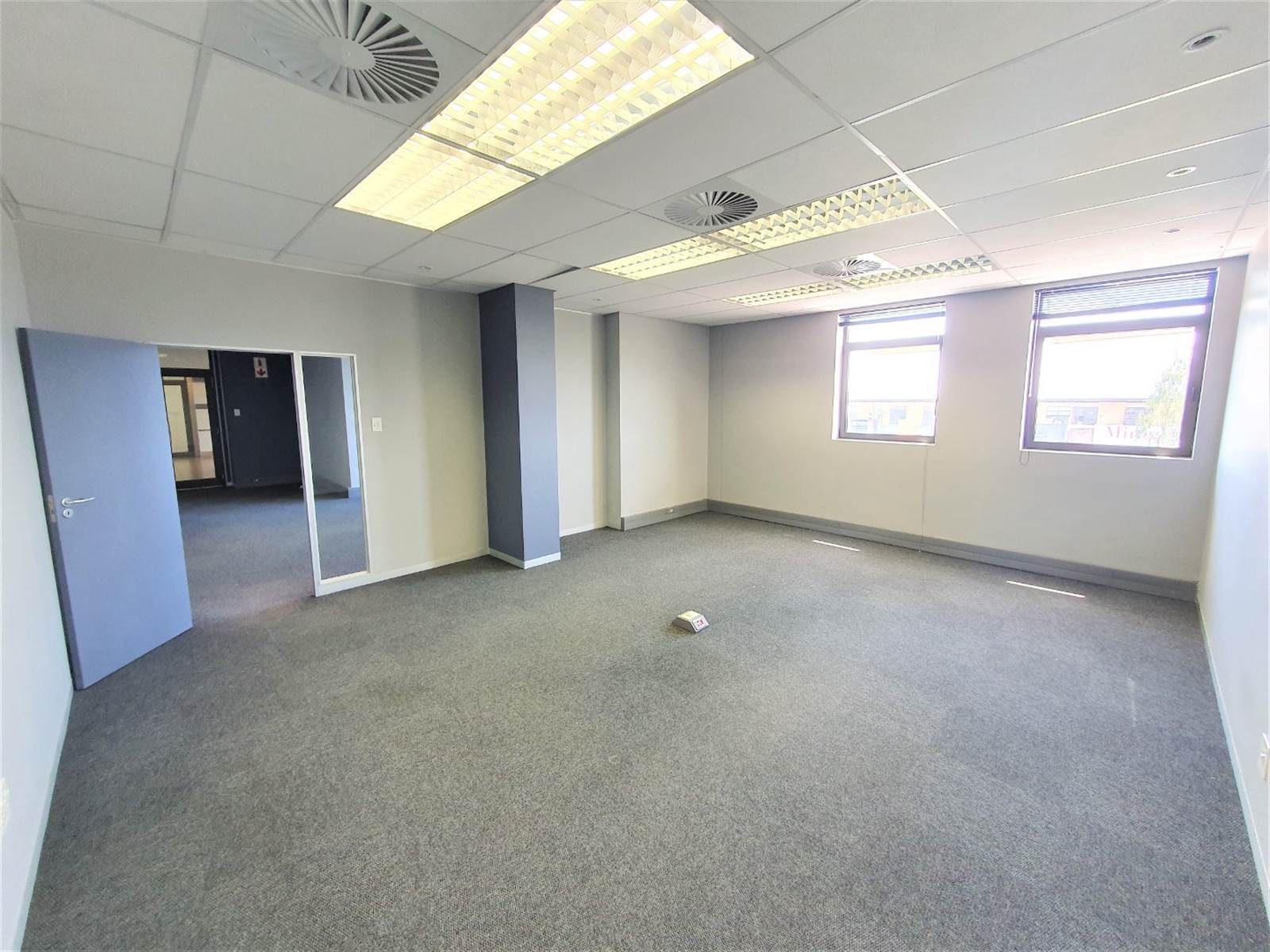 337  m² Office Space in Fourways photo number 7