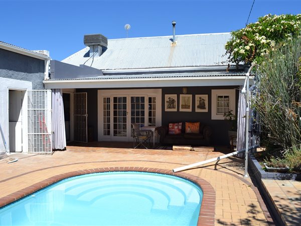 4 Bedroom House 4 Bedroom House