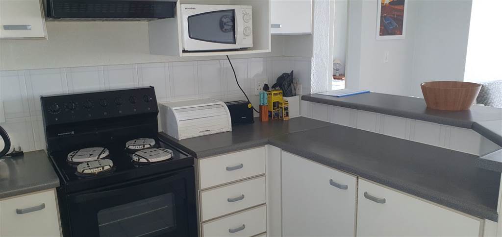 3 Bed Apartment in St Michaels on Sea photo number 3