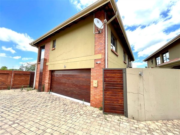 3 Bed Townhouse in Secunda