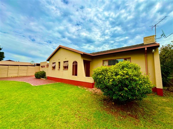3 Bedroom House 3 Bedroom House