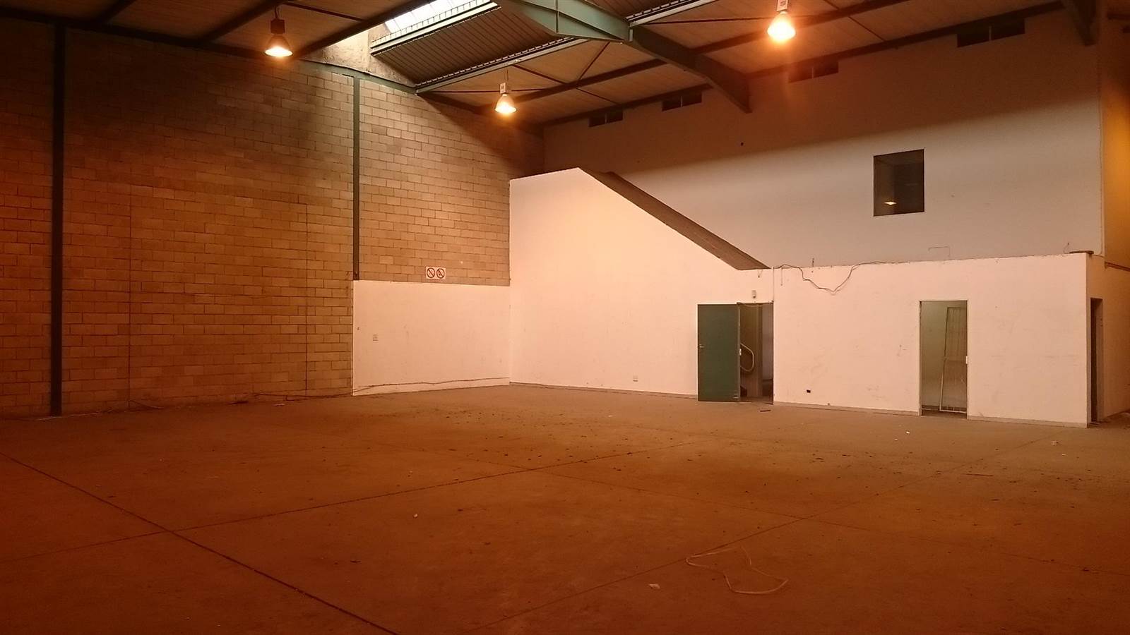 505  m² Industrial space in Linbro Park photo number 1