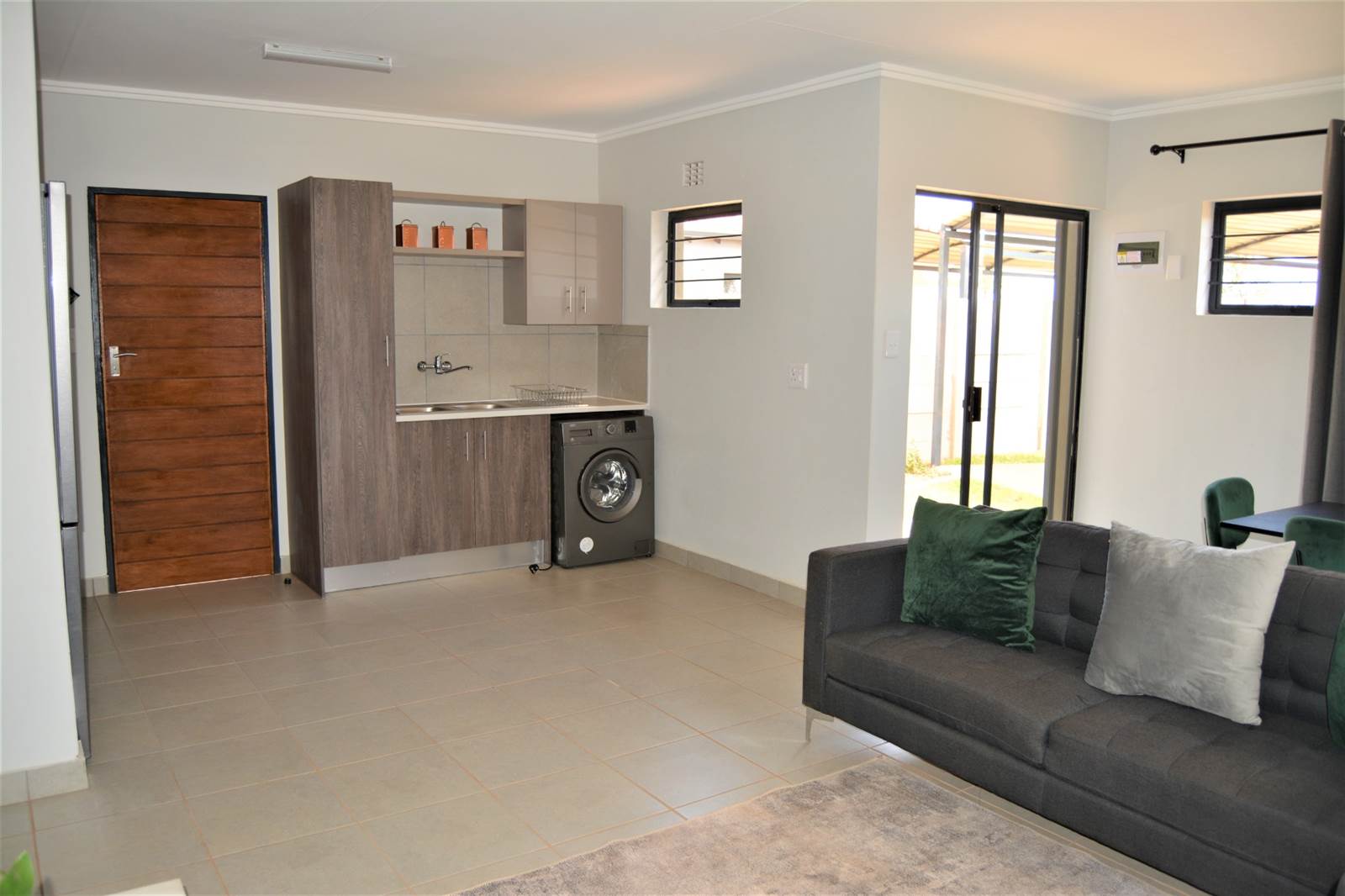 3 Bed House in Phiri photo number 4