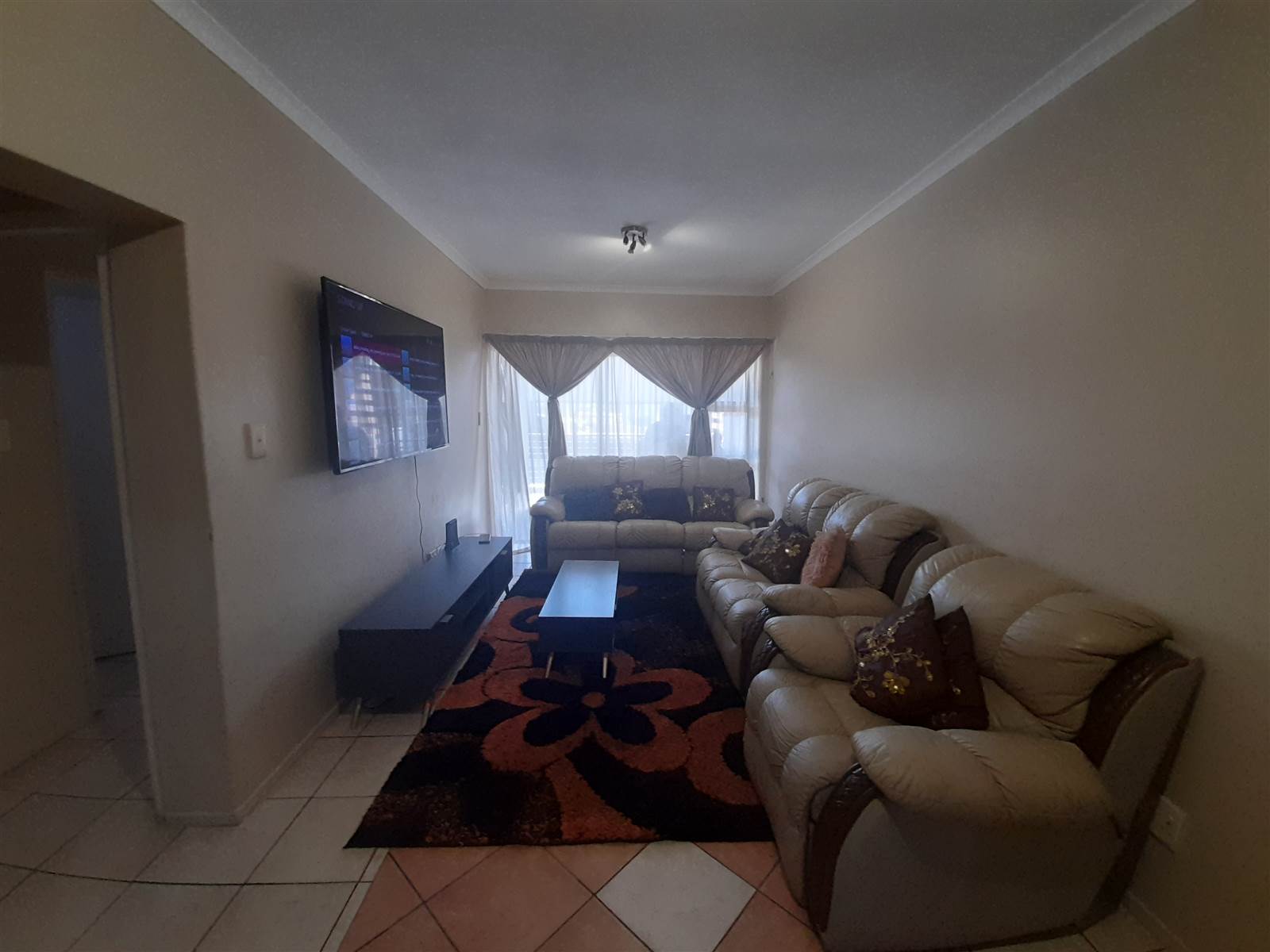 2 Bed Flat in Winklespruit photo number 10