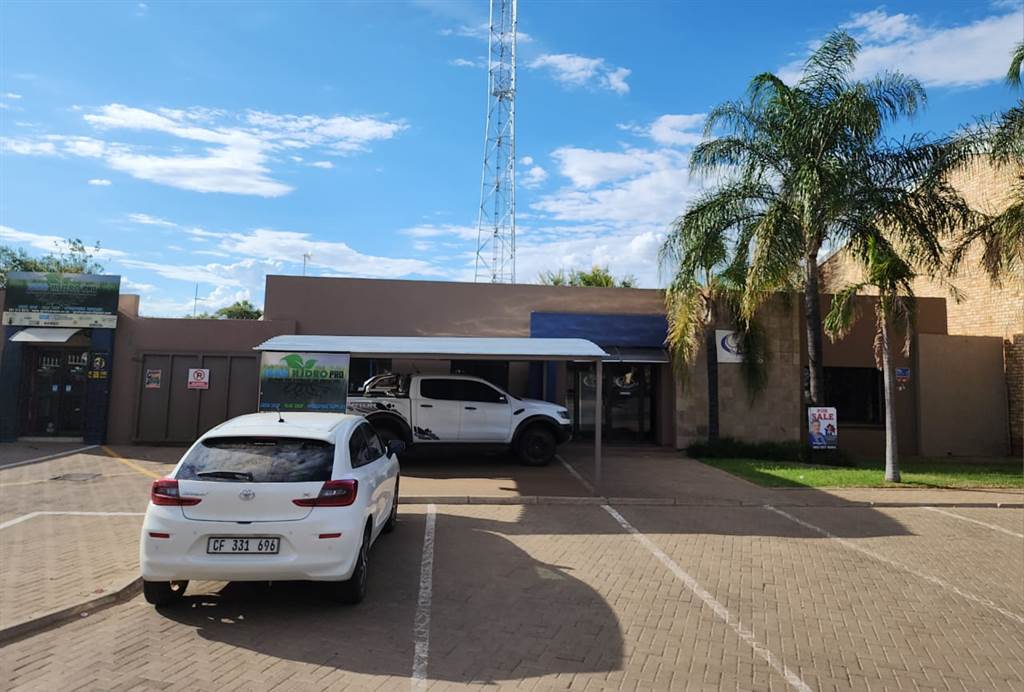 190  m² Office Space in Kimberley Central photo number 1