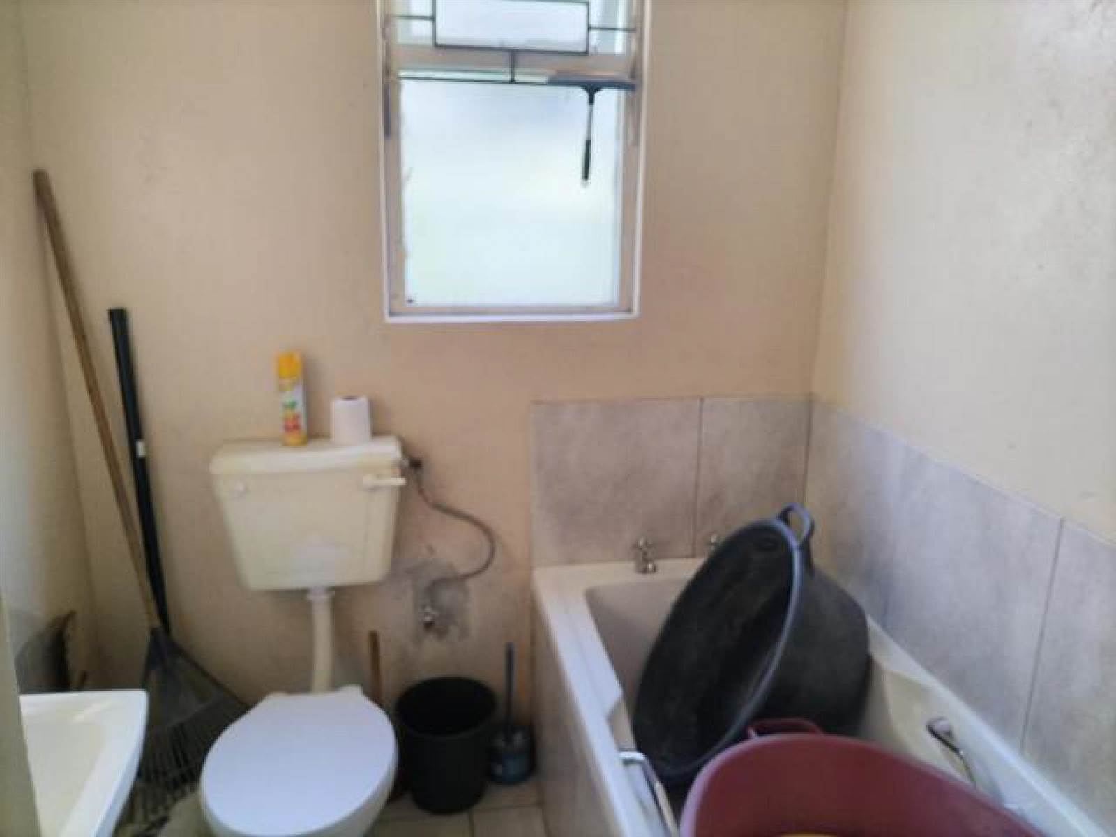 2 Bed House in Khayelitsha photo number 16