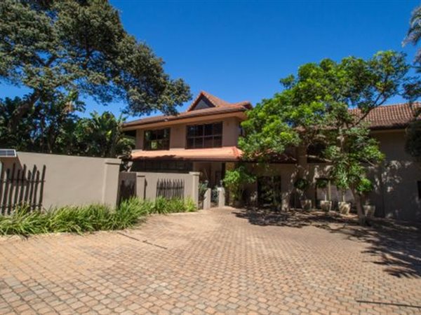 765  m² Commercial space in La Lucia