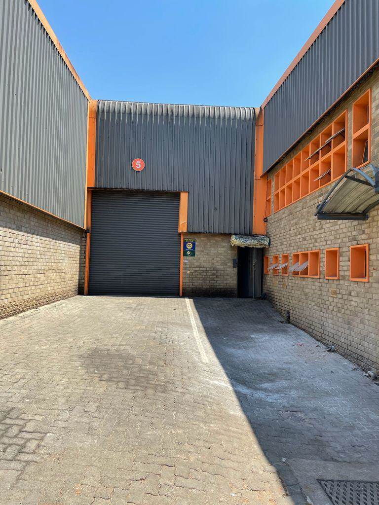 303  m² Industrial space in Kya Sands photo number 1