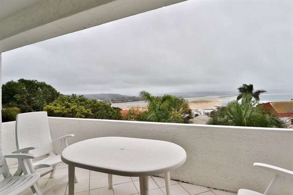 4 Bed House in Plettenberg Bay photo number 23
