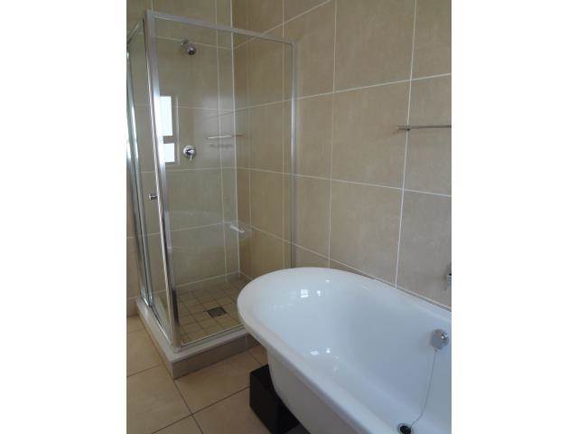 2 Bed Apartment in Greenstone Crest photo number 6