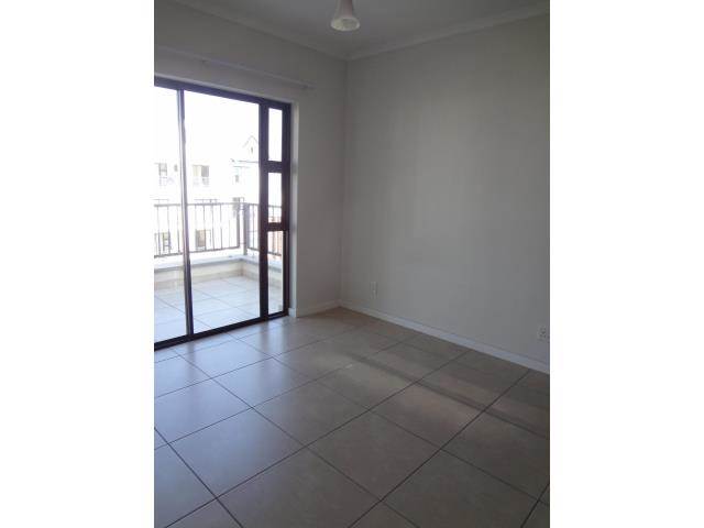 2 Bed Apartment in Greenstone Crest photo number 17