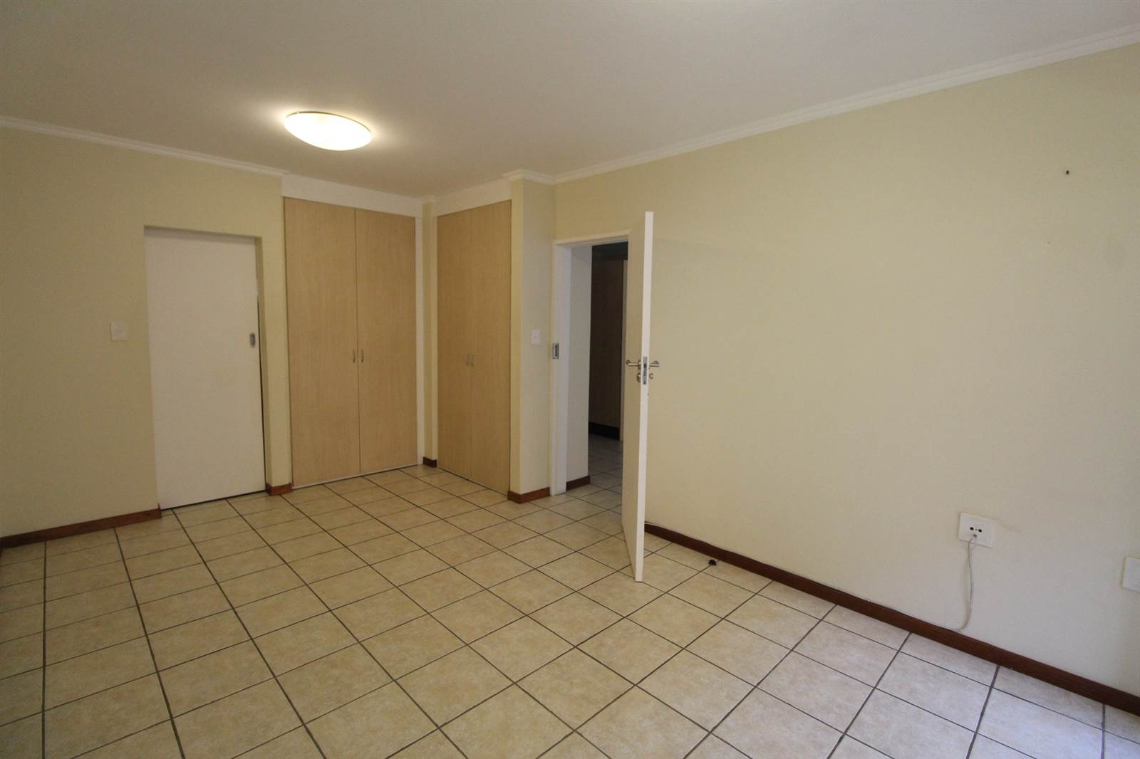 1 Bed Apartment in Groenkloof photo number 13