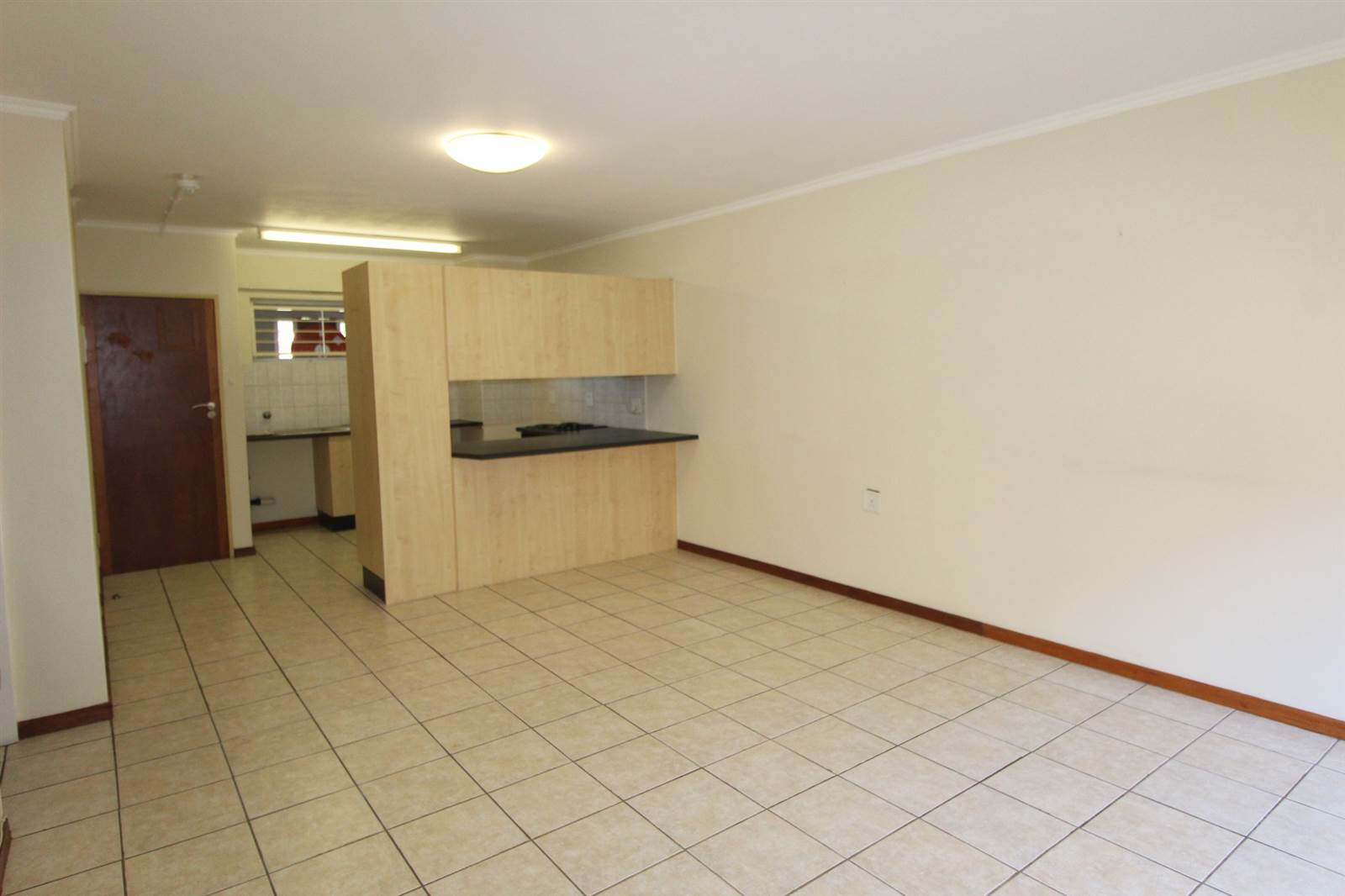 1 Bed Apartment in Groenkloof photo number 6