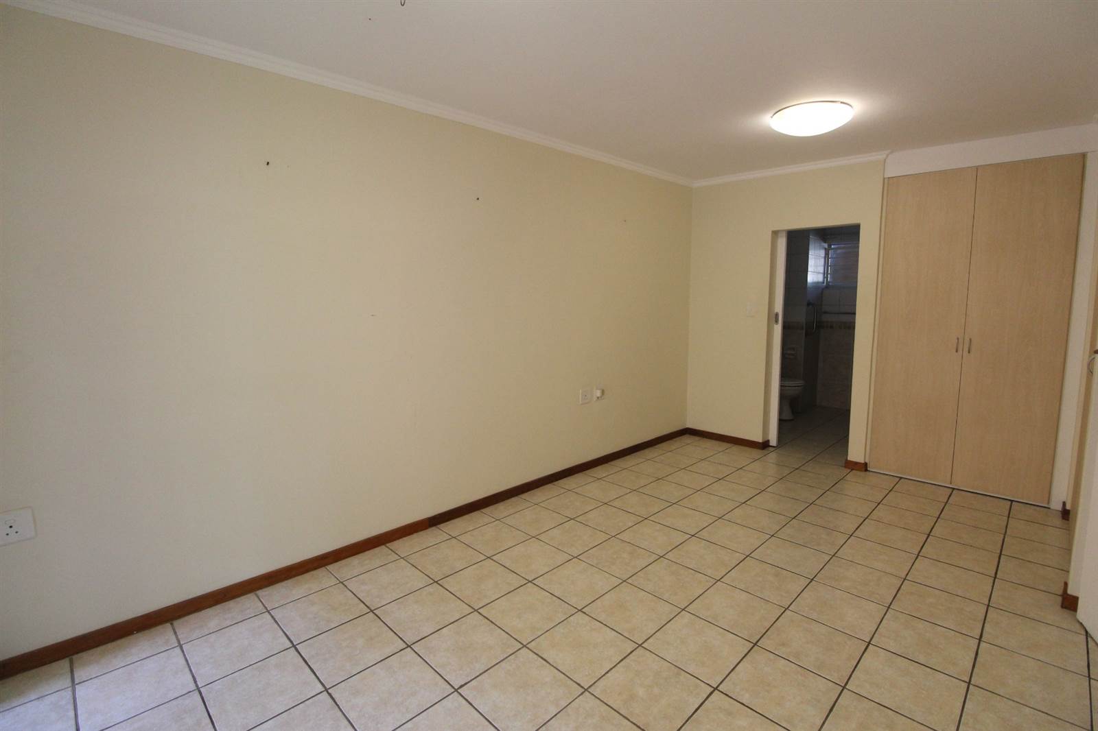 1 Bed Apartment in Groenkloof photo number 14