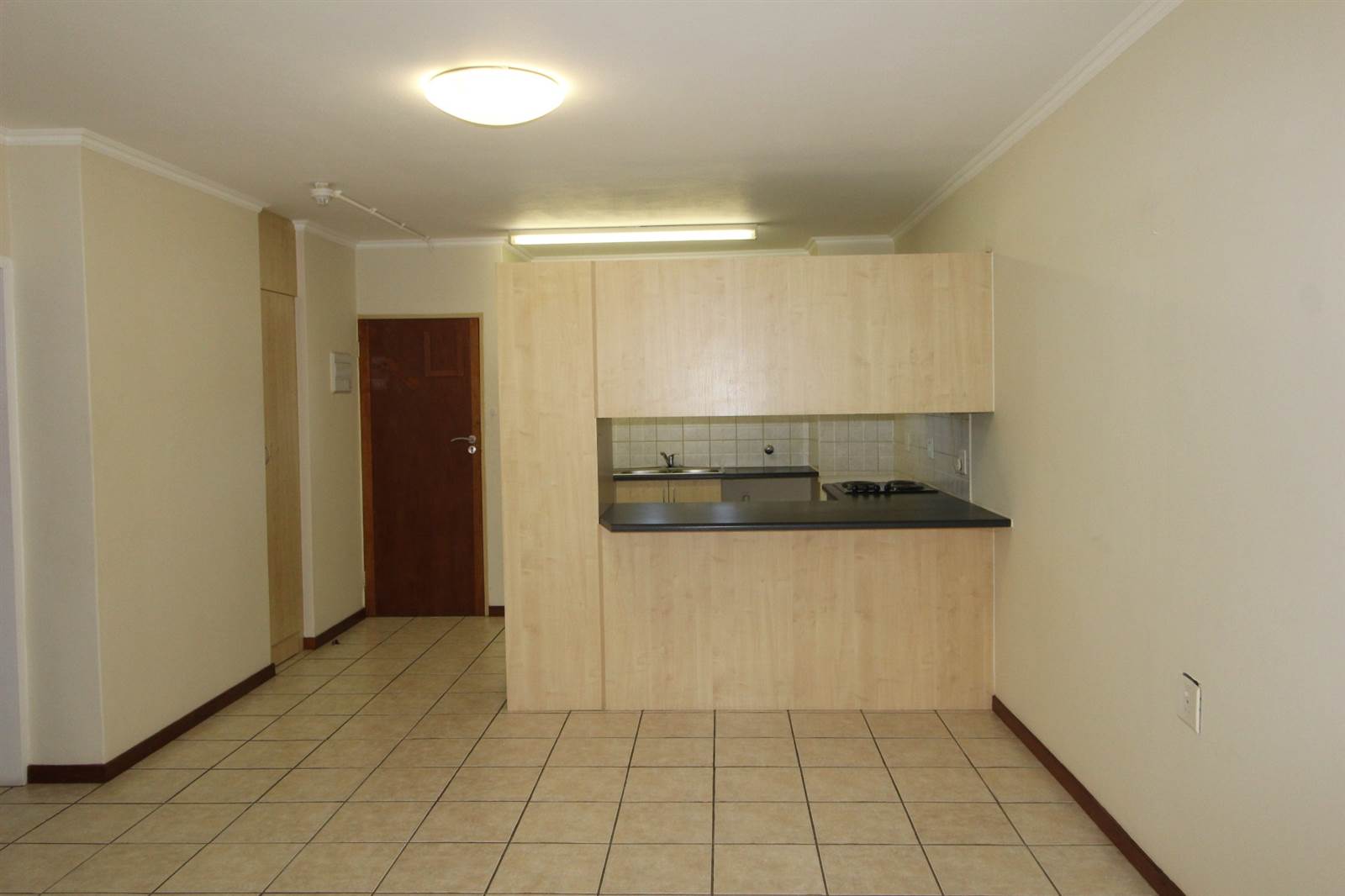 1 Bed Apartment in Groenkloof photo number 7