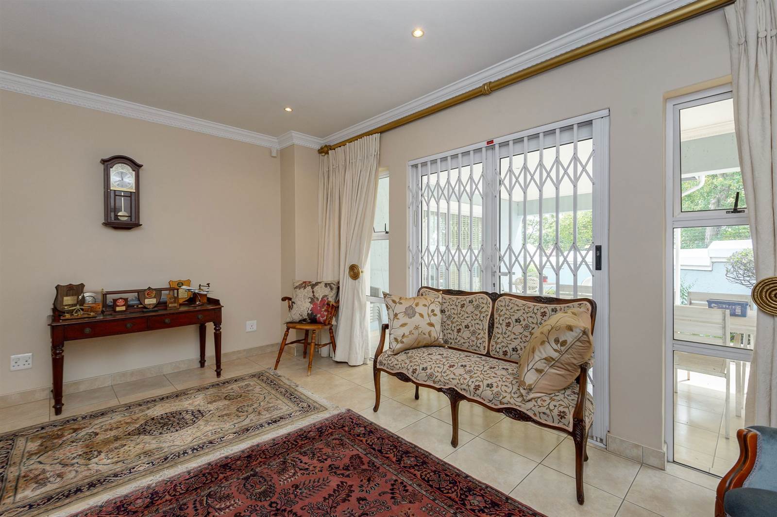 3 Bed House in Northcliff photo number 6