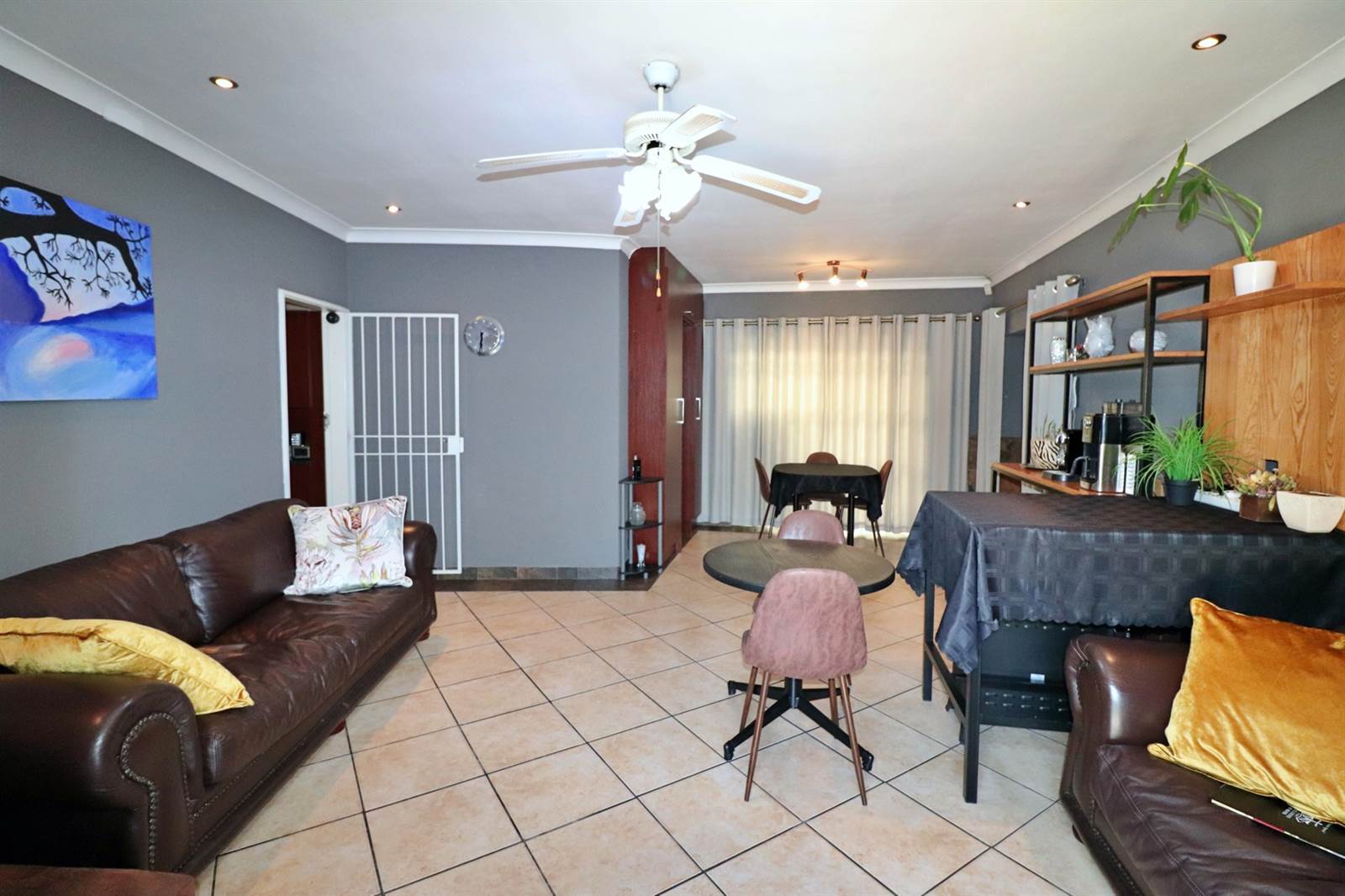 5 Bed House in Edenvale photo number 9
