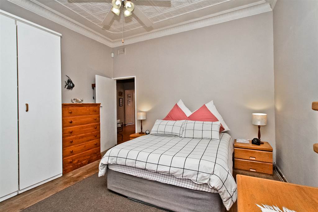 3 Bed House in Kensington photo number 30