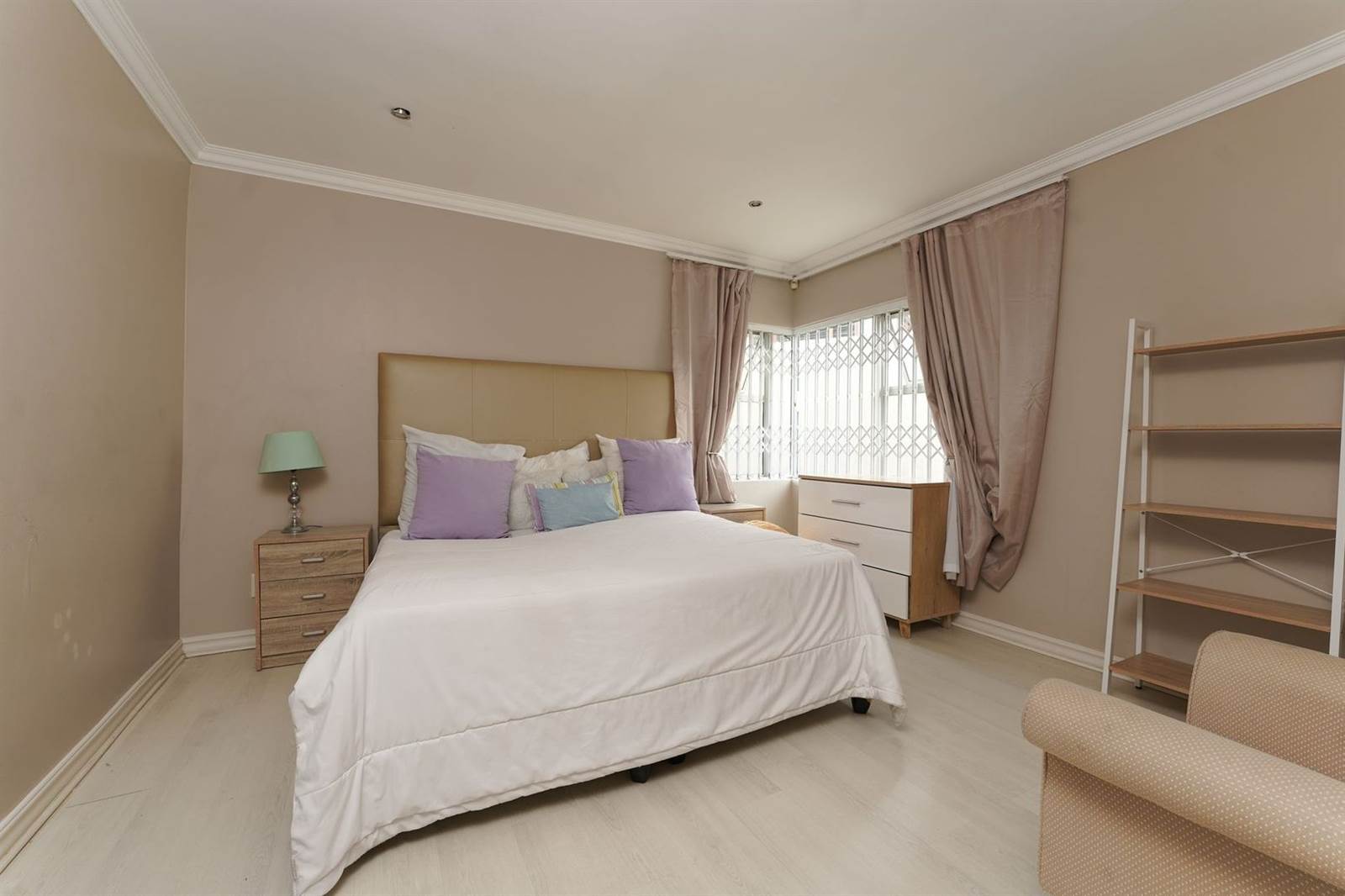 5 Bed House in Woodmead photo number 20