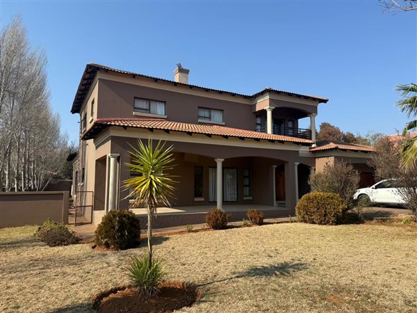 5 Bedroom House 5 Bedroom House