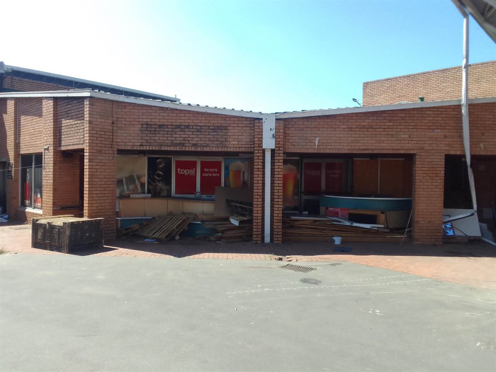3200  m² Commercial space in Pietermaritzburg Central photo number 2