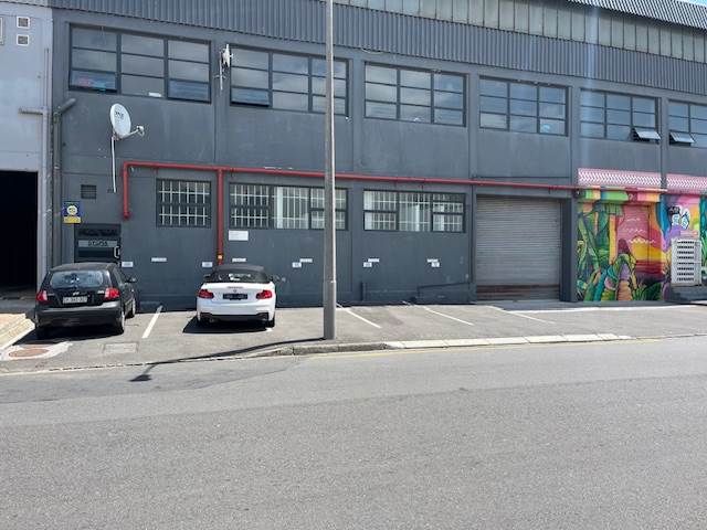 850  m² Industrial space in Paarden Eiland photo number 18