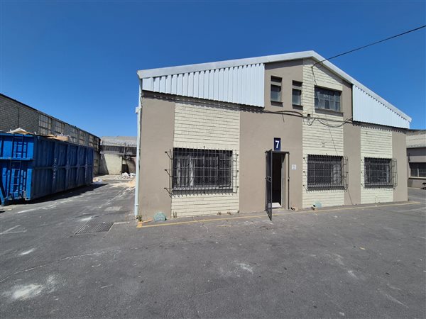 284  m² Industrial space