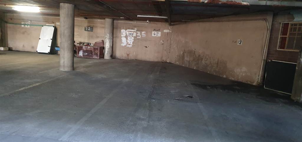123  m² Commercial space in Sonheuwel photo number 14