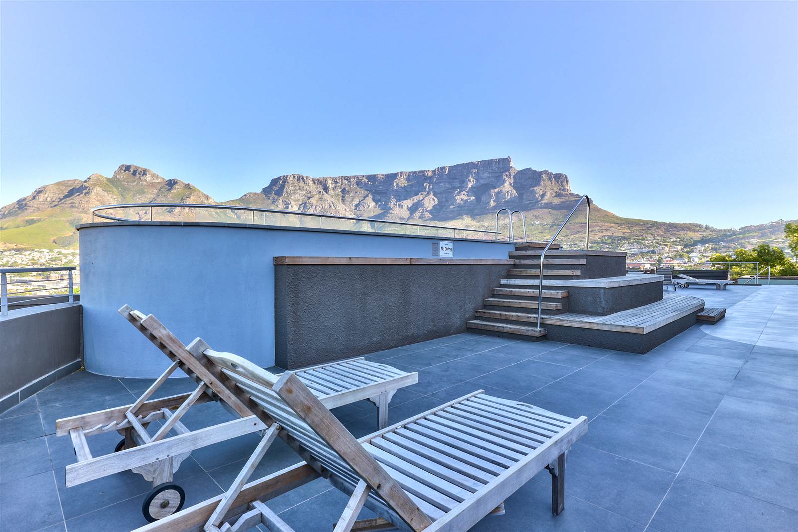 2 Bed Apartment in Bo-Kaap photo number 12
