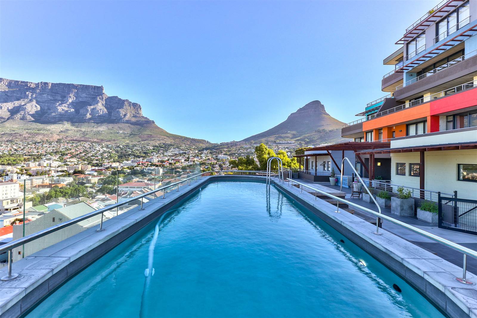 2 Bed Apartment in Bo-Kaap photo number 11