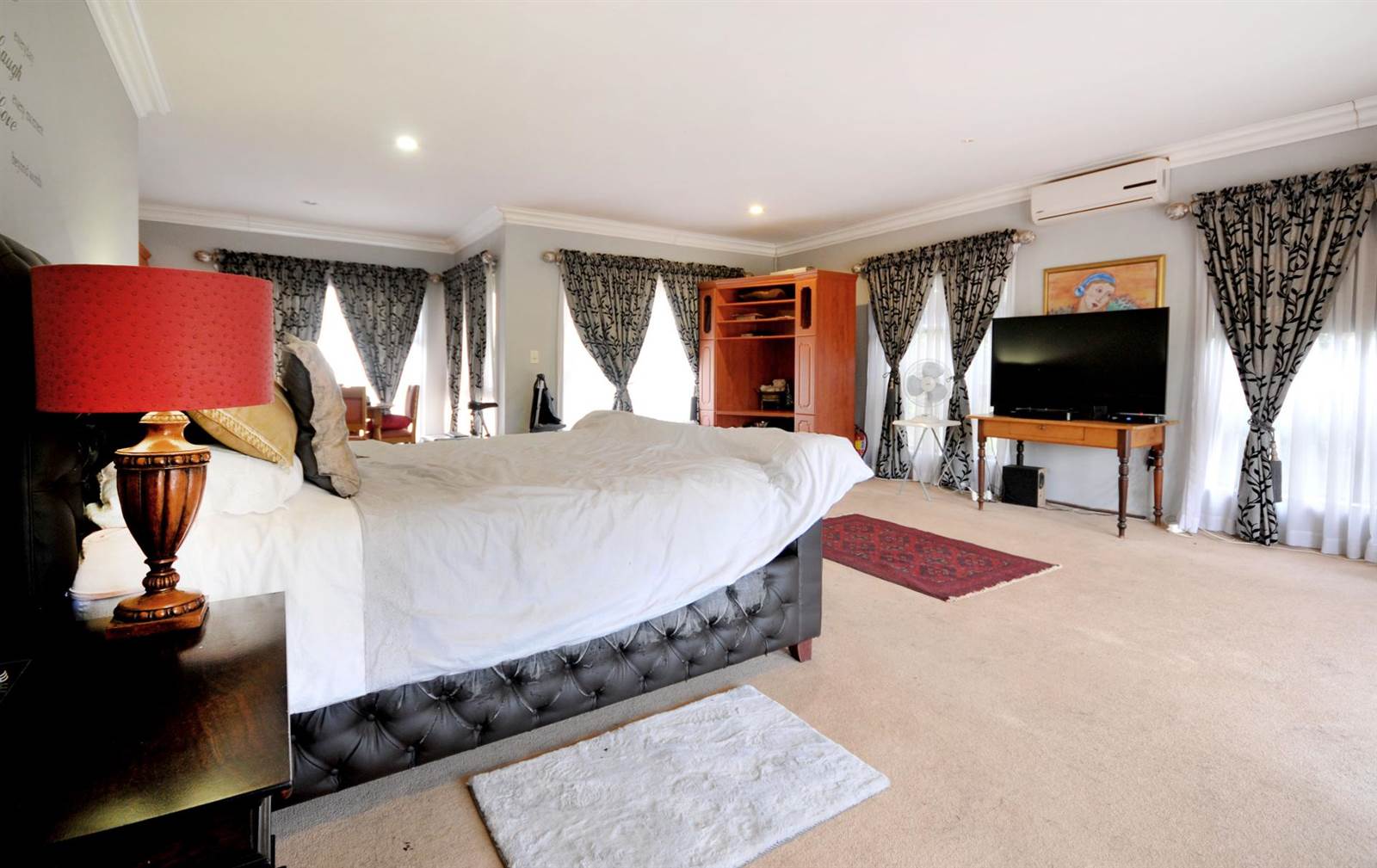 5 Bed House in Mooikloof Equestrian Estate photo number 15