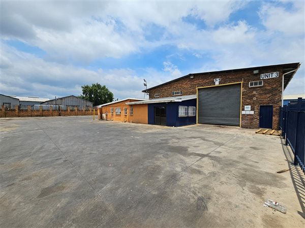 630  m² Industrial space