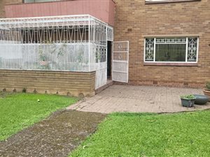 2 Bed Apartment in Pelham
