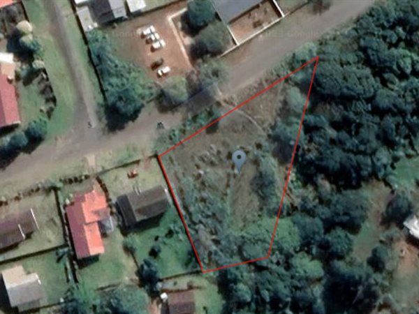 2 467 m² Land