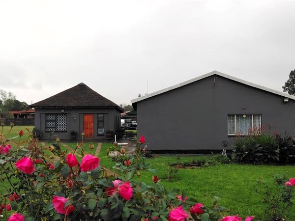 4 Bedroom House 4 Bedroom House