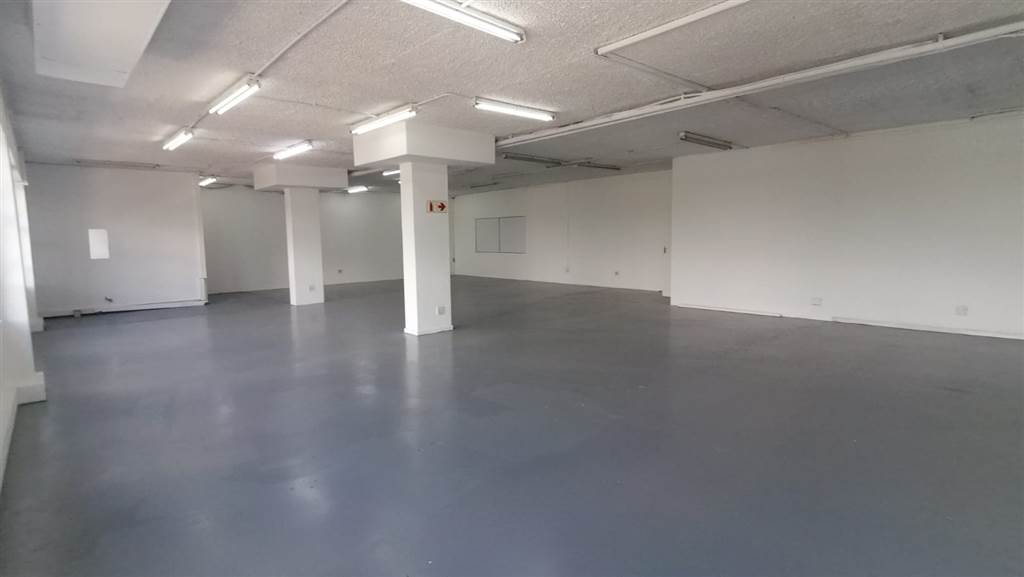 255  m² Commercial space in Kramerville photo number 4