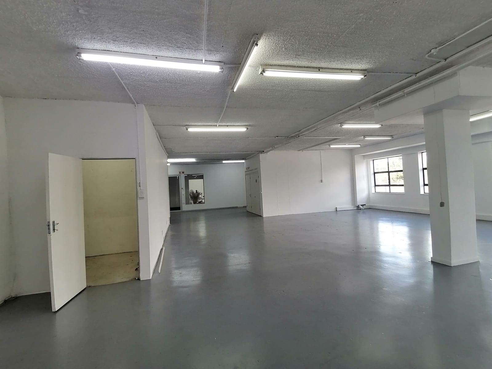 255  m² Commercial space in Kramerville photo number 5