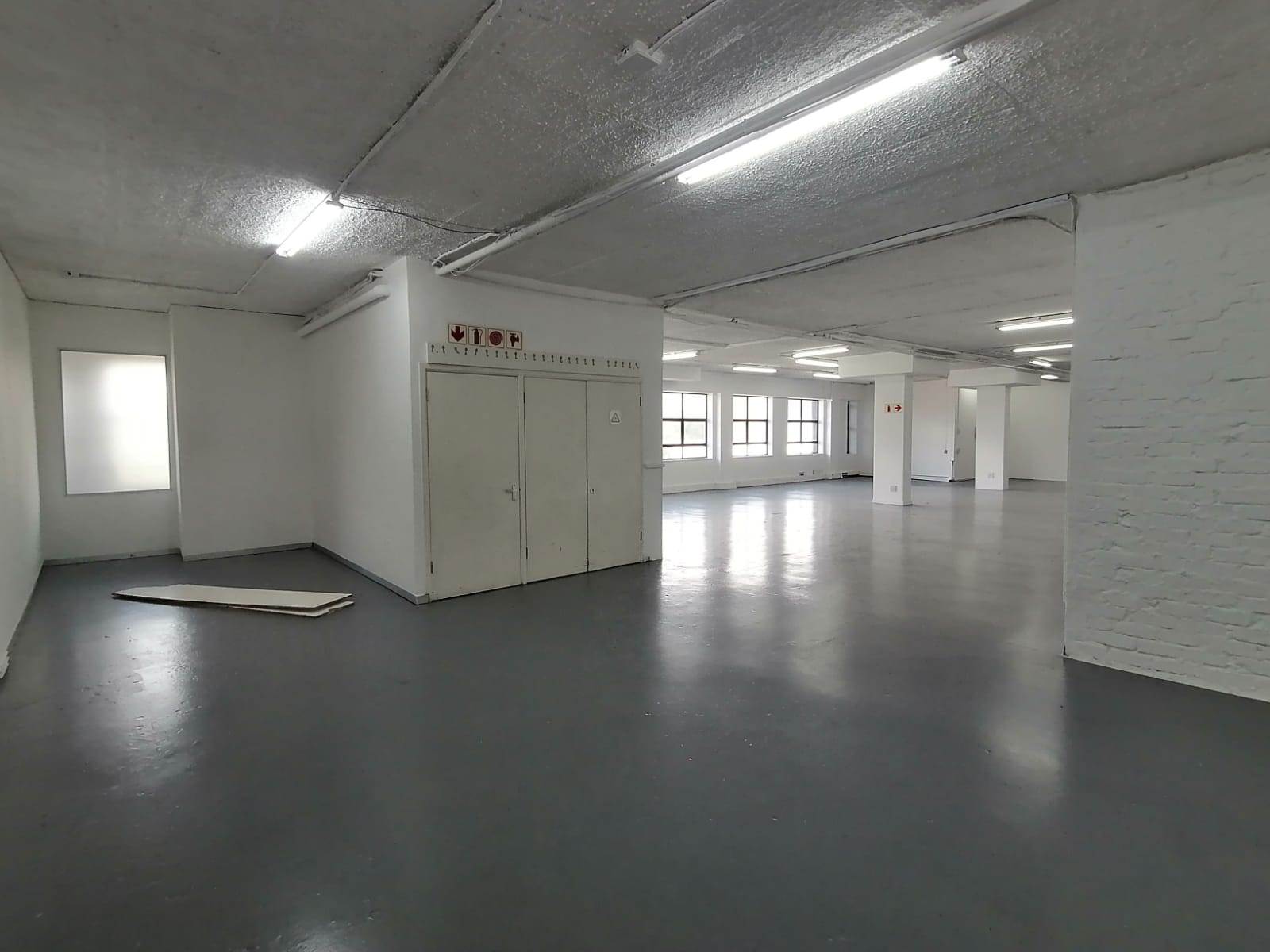 255  m² Commercial space in Kramerville photo number 8