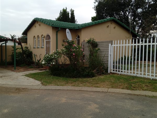 2 Bedroom House