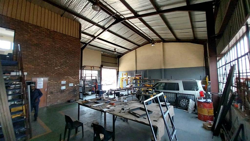 218  m² Industrial space in Rosslyn photo number 10