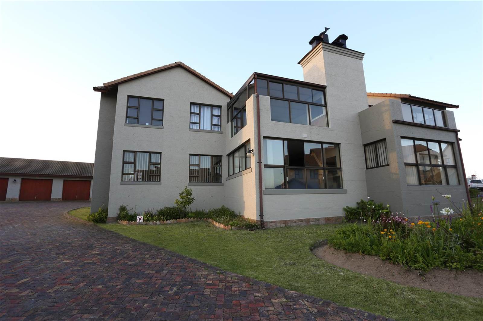 2 Bed Townhouse in Mossel Bay Golf Estate photo number 1