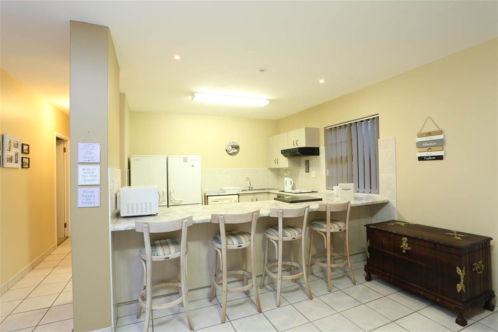 2 Bed Townhouse in Mossel Bay Golf Estate photo number 7